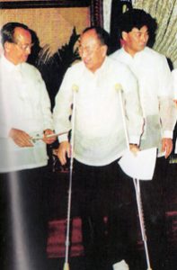 1995 AY Oath-taking as Amb to Japan