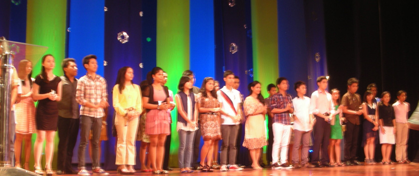 AYF honors over 600 disciplined HS students.
